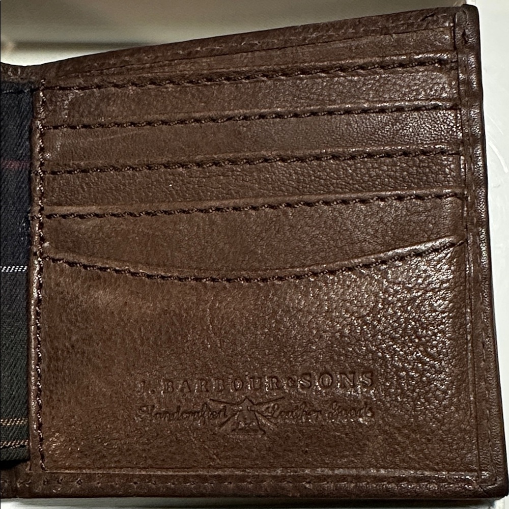 New RFID Barbour Bi-Fold Wallet - Picture 4 of 8